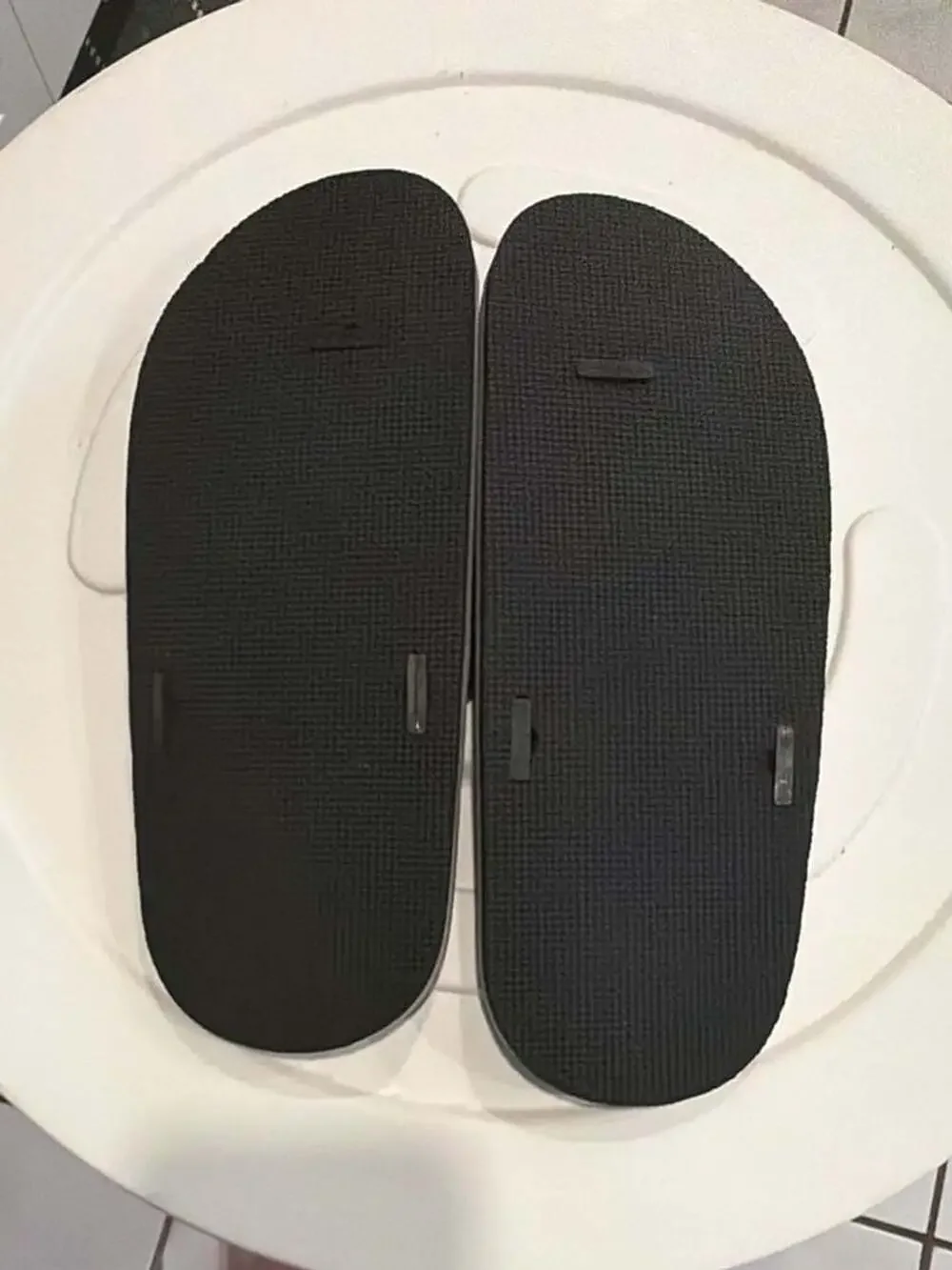 Tiddies Brand Made in the USA Black Flip Flops Sandals XL